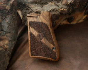 KSD Brand Desert Eagle 3,57/44/50 Cal Mark I & VII & XIX Walnut Grip - Bild 1 von 2