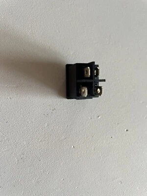Mini Interruptor ON OFF 6A 220v - NEGRO Lote 10 unidades - Imagen 1 de 3