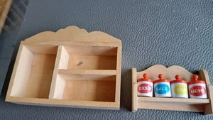 2 Regale für die Puppenstube 1:12 Dora Kuhn o Bodo Hennig - Bild 1 von 2