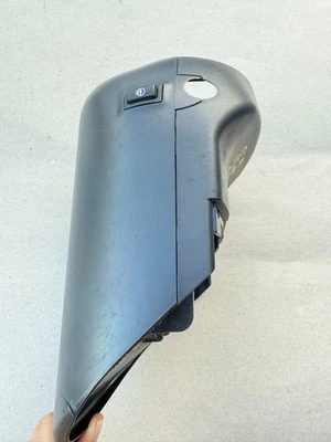 2008-2013 BMW 128i 135i COLUNA DE DIREÇÃO COBERTURA SUPERIOR E INFERIOR FABRICANTE DE EQUIPAMENTO ORIGINAL VU9143645 - Imagem 1 de 4