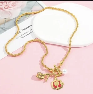 Barbie Necklace - Picture 1 of 6