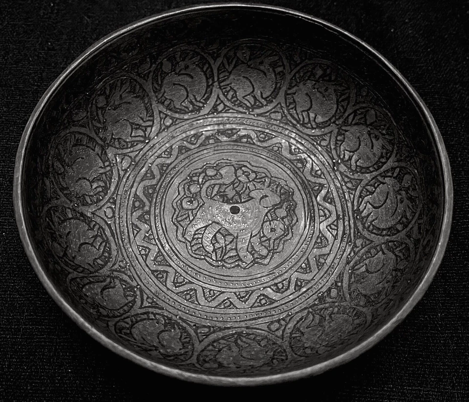 Antiguo cuenco grabado a mano genuino persa de Oriente Medio "SAFAVID / QAJAR" 2 lados Foto 1 de 4