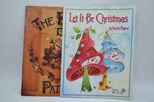 LOT of 2 Decorative Painting, Let It Be Christmas & The Bear Patch Sandra Malone - Picture 1 of 10