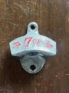 Vintage STARR Marke Wandhalterung 7-Up Flaschenöffner  - Bild 1 von 5