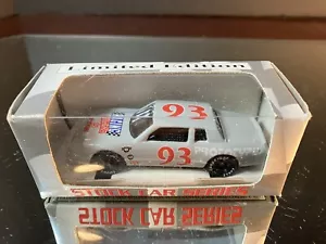 1983 - 1985 #93 Chevrolet Monte Carlo SS Notchback Action Prototipo 1:64 - Foto 1 di 1