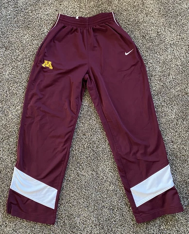Nike Minnesota Gophers Team Sweatpants W/ Zipper Ankles-Size Medium Cover