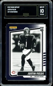 2021 Panini Instant Black & White ROOKIE BW8 /2728 Justin Fields ~ GMA 10 GEM - Picture 1 of 2