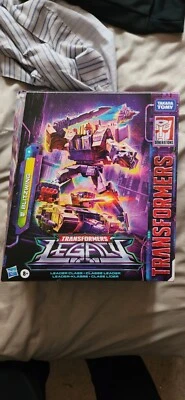 Hasbro Transformers Generations: Legacy - Leader Class Blitzwing - Image 1 of 4