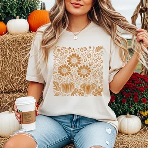 Camiseta Otoño Flor Calabaza Colores Cómodos Otoño Floral Gráfico Camiseta - Imagen 1 de 9