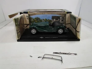 KYOSHO 1/18 GREEN MORGAN 4/4 SERIES II *MISSING PARTS AND BUMPER* PARTS CAR - Picture 1 of 12