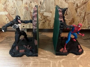 Bowen Venom vs Spider-Man Porcelain Statue Bookends JP - Picture 1 of 8