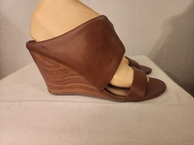 Kenneth Cole Reaction Women's sz 7.5 Brown Slip On Slides Sandals #7 - Image 1 of 4