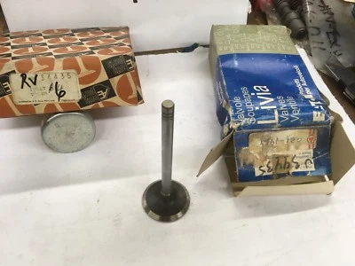 Se adapta a Volvo 140/240 2.0 B20A/B OHV Carb'd 1969-1971 válvula de admisión RV34435 419639 Foto 1 de 3