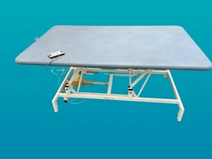 Universal-Liege Therapieliege 120x200cm mit elektrischer Höhenverstellung - Bild 1 von 9