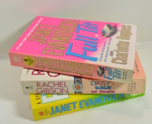 Romance Novels Janet Evanovich and Rachel Gibson See Description for Titles - Picture 1 of 3