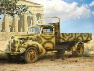 V3000s (1941 Production) German Army Truck 1:3 5 Plastic Model Kit Icm - Picture 1 of 1