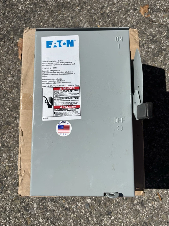 Eaton General duty non-fusible safety switch, single-throw, 30 A, 240 V, NEMA 3R - Image 1 of 4
