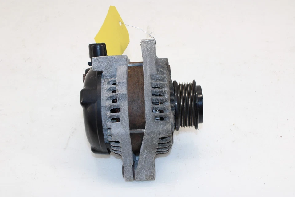 Alternador Acura TLX 2015-2020 3,5 L TN104211-8390 OEM NJ42 Foto 1 de 4