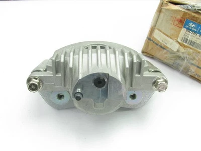 NUEVO - OEM 0K04549980 Pinza de freno de disco delantera derecha para Kia Sportage 1998-2002 Foto 1 de 3