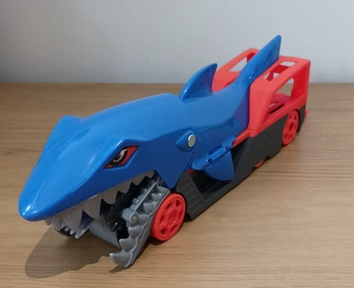 Hot Wheels Shark Chomp Transporter Playset – Car Storage & Play – VGC - Image 1 of 4
