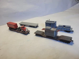 Lote de 6 piezas vagones de tren modelo a escala HO y accesorios para semirremolque  - Imagen 1 de 11