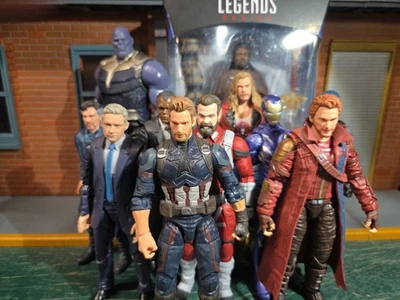 Lote de 12 Marvel Legends Infinity Saga - Imagem 1 de 4