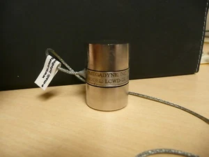 Prueba de tracción de celda de carga industrial en miniatura Omegadyne Inc LCWD-2K 0-2000 libras - Imagen 1 de 6
