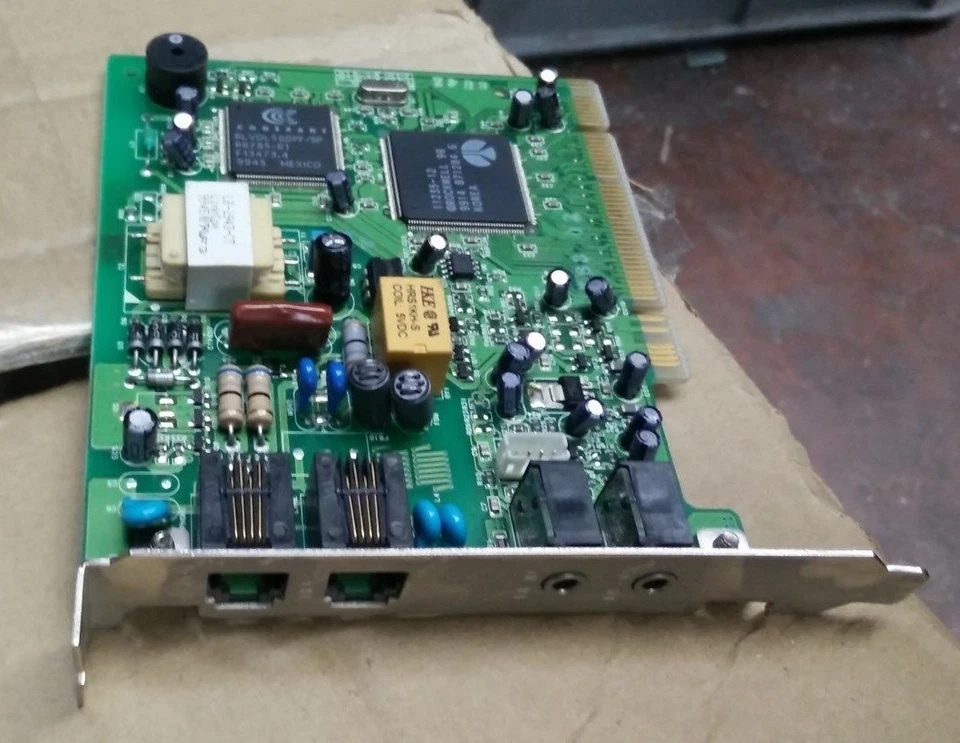 AZTECH MDP3858-UE 56K PCI FAX MODEM - ROCKWELL CHIPSET Foto 1 de 1