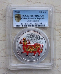 Moneda de 1 OZ color plata buey China 2009 PCGS PR70DCAM - Imagen 1 de 2
