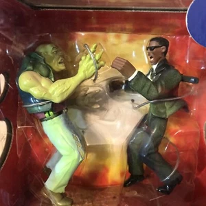 Men in Black 1997 Galoob Spielzeug Männer in Schwarz Jay Battles Aliens Actionfigur NEU - Bild 1 von 8