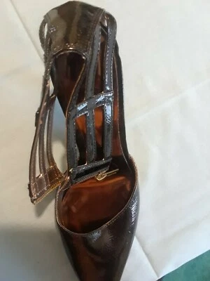 Carlos Bk Leather Hills; correa ancha con cremallera en el tobillo; punta puntiaguda; talla 10 - Nuevo sin etiquetas Foto 1 de 4