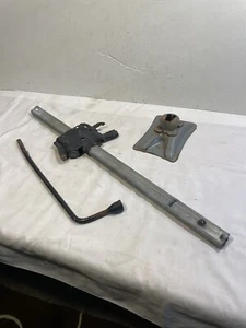 Vintage Slot Type Bumper Jack. 1960s 1970s 1980s - Picture 1 of 9