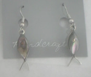 Earrings Fish small Abalone Shell Alpaca new christian - Picture 1 of 1