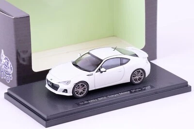 Coche modelo Toyota GT86/FRS blanco Ebbro 1/43 Subaru BRZ 2011 Salón del Automóvil de Tokio Foto 1 de 3