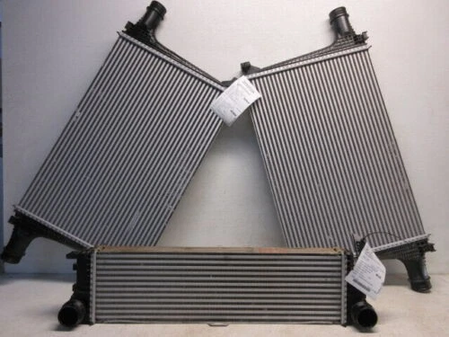 Intercooler Chevrolet Camaro 16-23 2,0 L 136 k OEM LKQ Foto 1 de 3