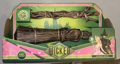 Vassoura Wicked Elphaba  - Imagem 1 de 2