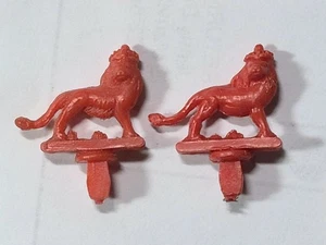 Vintage Britains Historic Series Swoppet Medieval York Knights Helmet Crests - Bild 1 von 1