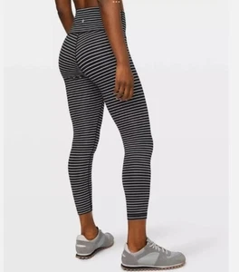 Lululemon Wunder Under HR Leggings Size 4 Black White Stripe 21” Yoga Pants - Picture 1 of 13