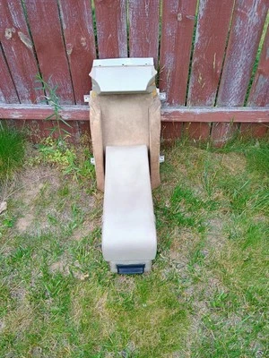 Apoyabrazos central trasero beige perla bmw e24 635csi 633csi M6 Foto 1 de 4