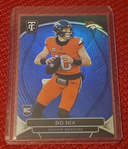 2024 Panini Totally Certified Rookie Bo Nix 105 Mirror Platinum Blue 136/149 - Bild 1 von 3