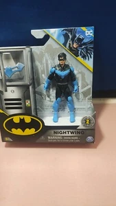 DC Nightwing 4" Action Figure 2 Surprise Accessories Spin Master Must See! New - Picture 1 of 2
