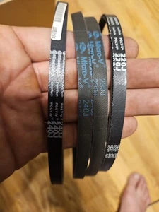 Lot V-BELT POLY V & MICRO-V (1) 220J (1) 230J (2) 240J - Picture 1 of 5