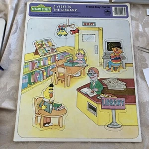 Sesamstraße Golden Frame Tablett Puzzle 8 Stck. Alter 3-7 1991 Ein Besuch in der Bibliothek - Bild 1 von 5