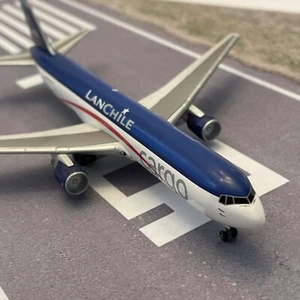 Lan Chile B767-316F 1:400 Diecast Airplane Model Dragon - Picture 1 of 7