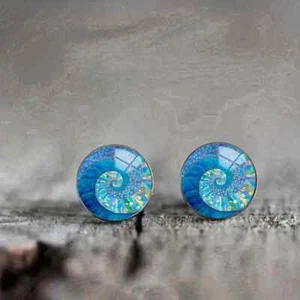 Res Ipsa Loquitur Melbourne - Blue Snail Earrings Stud - 12mm - Silver - Picture 1 of 2