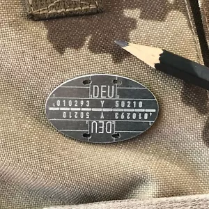 10 Stk. Bundeswehr Bw Mini-Erkennungsmarken Hundemarken mit Individueller Gravur - Bild 1 von 2