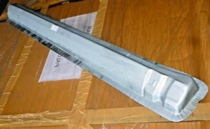 SILL ROCKER PANEL LH for TOYOTA HILUX UTE 4X2 4X4 RN30 LN30 RN40 LN46 PICK UP - Bild 1 von 1