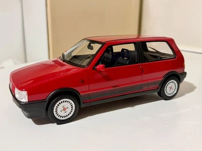 LAUDORACING LM088A FIAT UNO TURBO 1° SERIE 1987 ROSSO 1/18 - Immagine 1 di 4