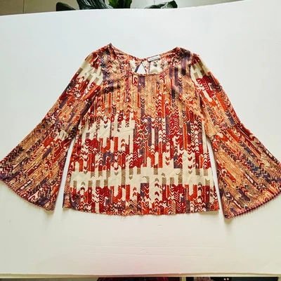 Blusa Boho Delicada Hooligan Manga Campana, Estampado Tribal Multicolor, Mediana Foto 1 de 4