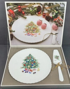 Mikasa Bone China Christmas Spirit Cake Plate & Server Set - Picture 1 of 12